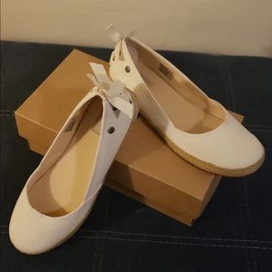 Uggs Indah flats